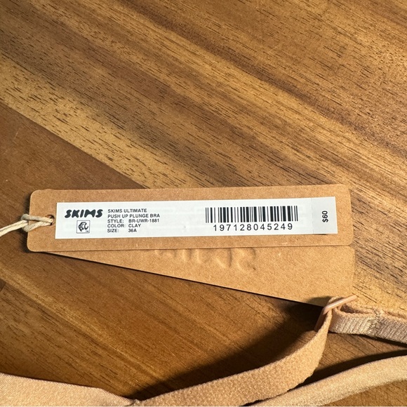 Skims Ultimate Push Up Plunge Clay 36A Nude Bra - Picture 2 of 6